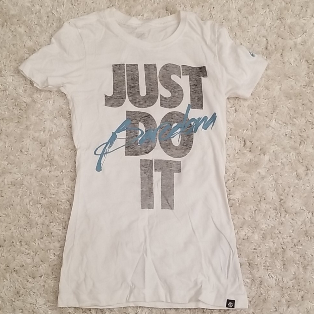 Nike Tshirt Just Do It Barcelona - Picture 1 of 6